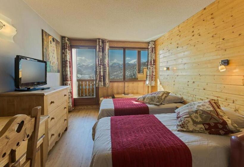 スタンダードトリプルルーム, Du Hameau