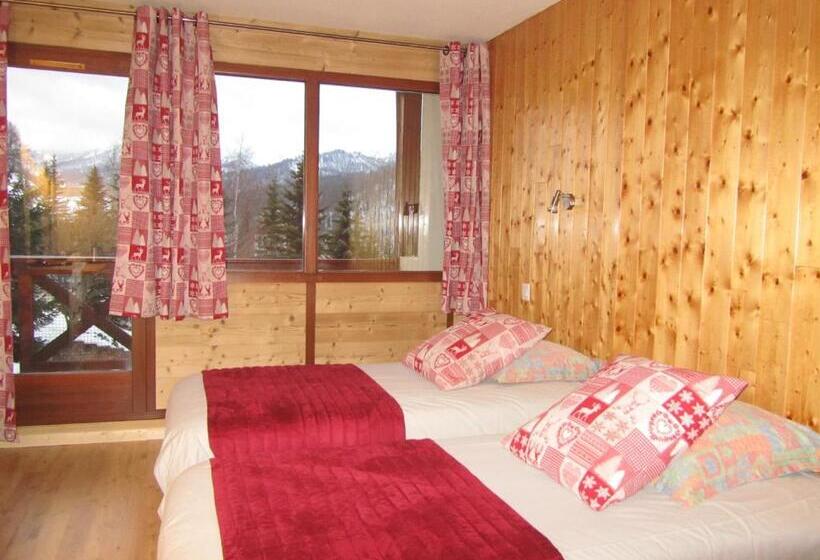 スタンダードトリプルルーム, Du Hameau