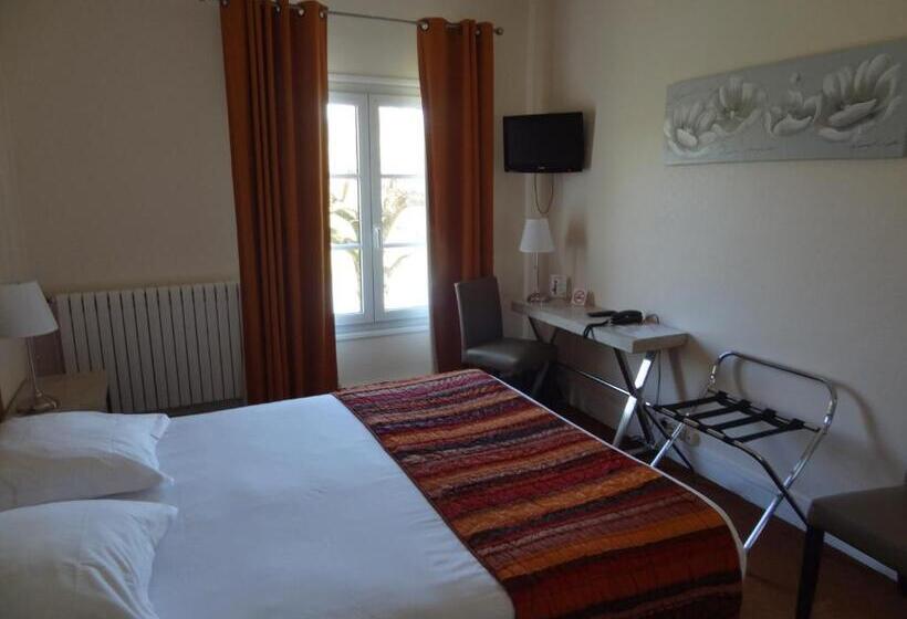 Номер Стандарт Вид на Реку, Hostellerie De Pavillon Sainthubert