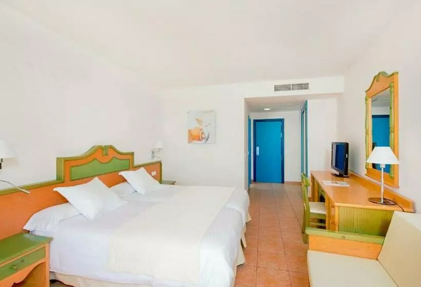 اتاق خانوادگی تودرتو, Iberostar Waves Playa Gaviotas - All Inclusive