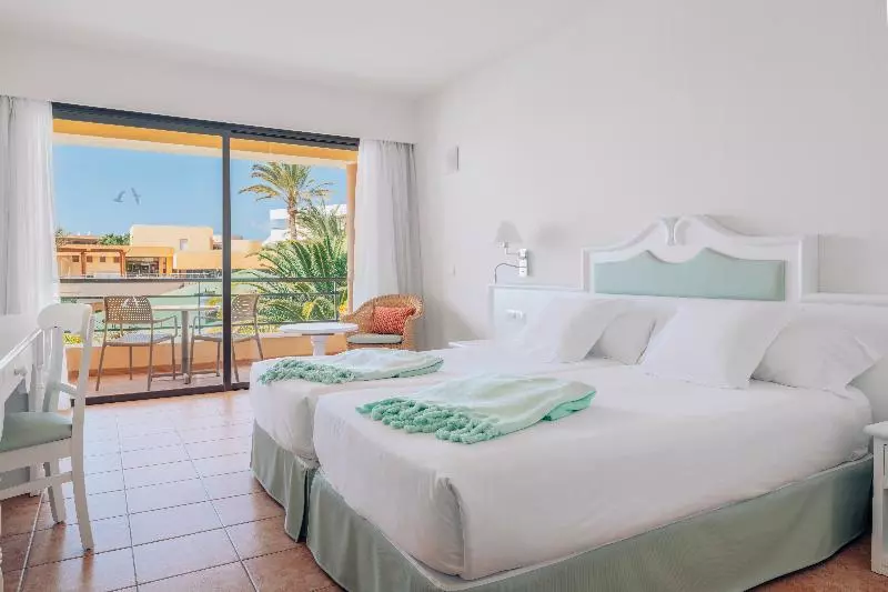 اتاق استاندارد با چشم‌انداز دریا, Iberostar Waves Playa Gaviotas - All Inclusive
