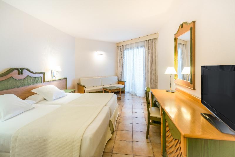 غرفة قياسية إطلالة جانبية علي البحر, Iberostar Waves Playa Gaviotas - All Inclusive