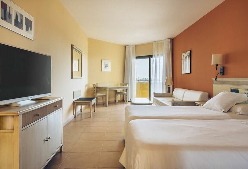 جناح جونيور ذو إطلالة جانبية على البحر, Iberostar Waves Gaviotas Park - All Inclusive