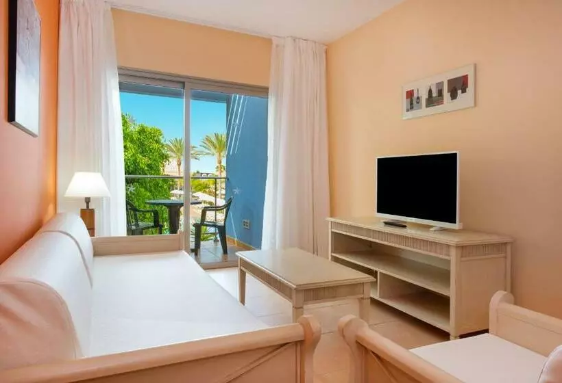 سوییت با چشمانداز جانبی دریا, Iberostar Waves Gaviotas Park - All Inclusive
