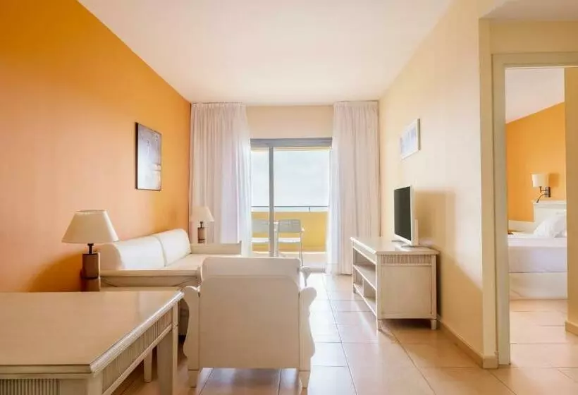 سوییت با چشمانداز جانبی دریا, Iberostar Waves Gaviotas Park - All Inclusive