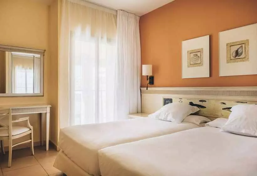 سوییت با چشمانداز جانبی دریا, Iberostar Waves Gaviotas Park - All Inclusive