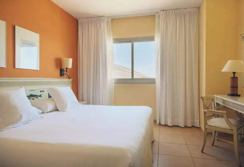 سوییت با چشمانداز جانبی دریا, Iberostar Waves Gaviotas Park - All Inclusive