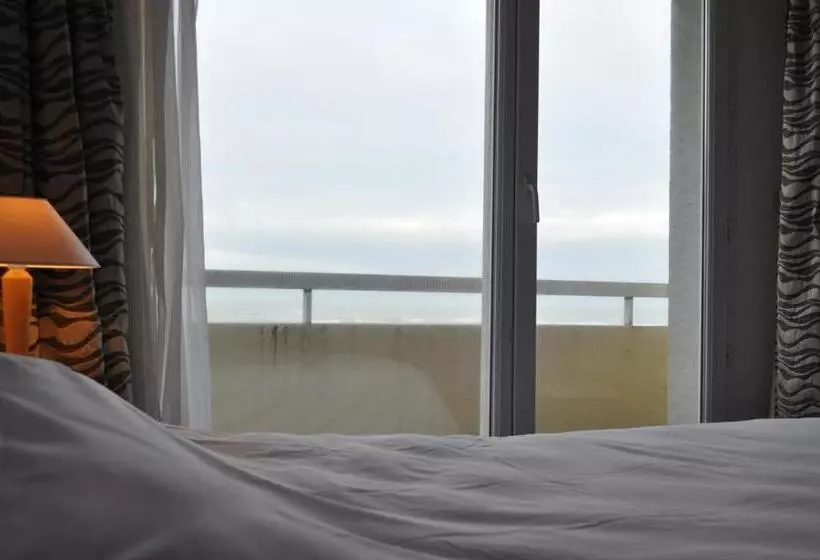 Chambre Supérieure Vue Mer, La Terrasse