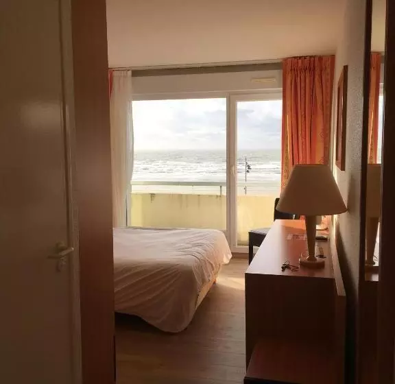 Chambre Supérieure Vue Mer, La Terrasse