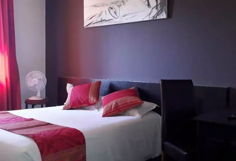 スタンダード４人部屋, Le Merle Blanc Hôtel Logis