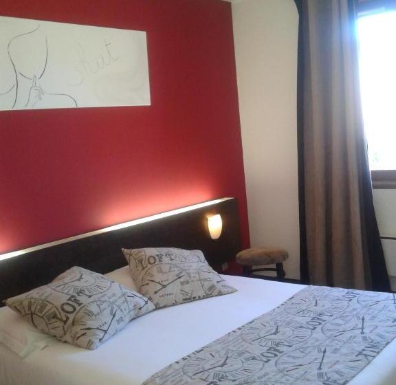 اتاق استاندارد, Le Merle Blanc Hôtel Logis
