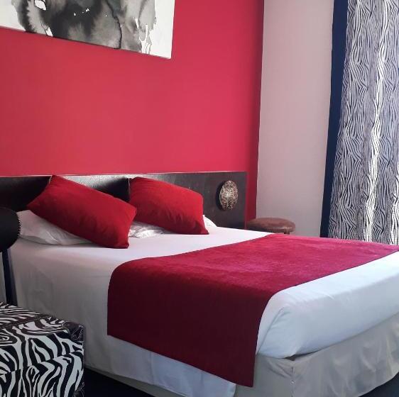 Номер Стандарт, Le Merle Blanc Hôtel Logis