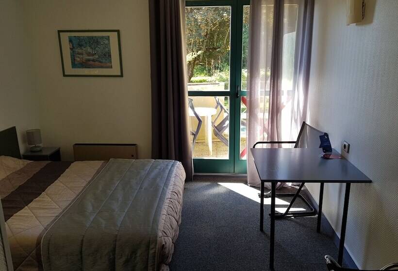 غرفة قياسية, Le Pavillon