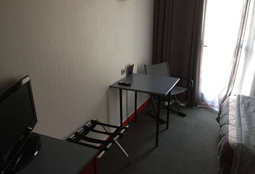 غرفة قياسية, Le Pavillon