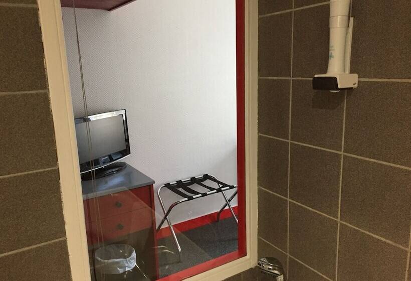 غرفة قياسية فردية, Le Pavillon