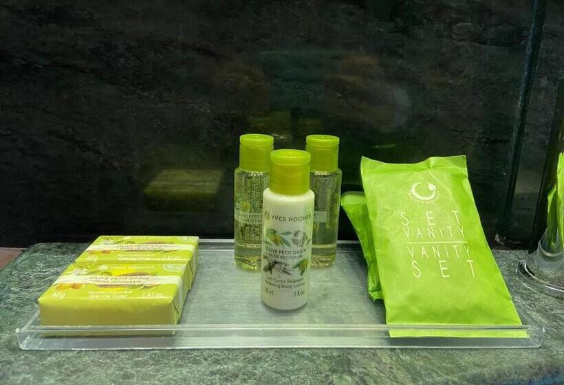 스탠다드 전망 룸, Lenno