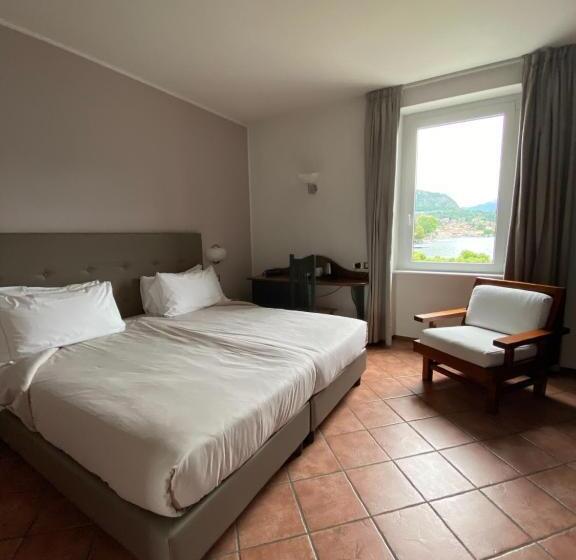 스탠다드 전망 룸, Lenno