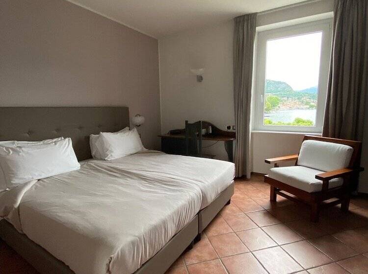 스탠다드 전망 룸, Lenno