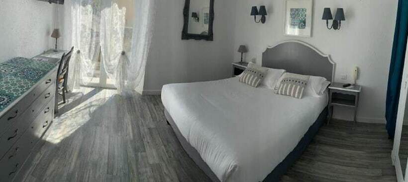 غرفة قياسية فردية, Des Colonnes