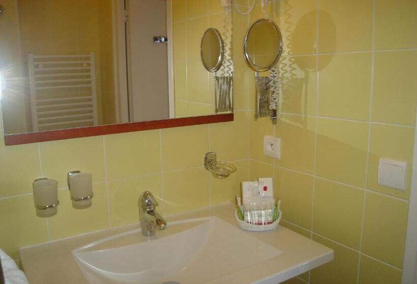 디럭스 스위트, L'Oasis