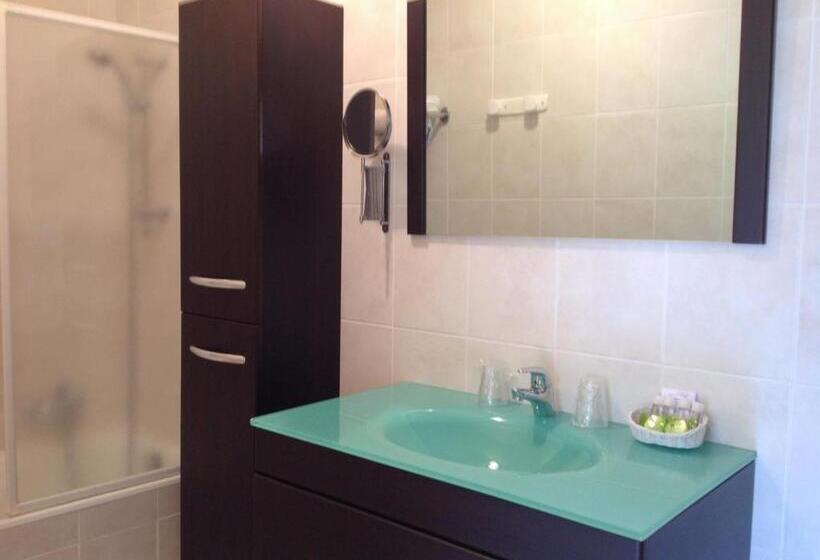 스탠다드 발코니 룸, L'Oasis