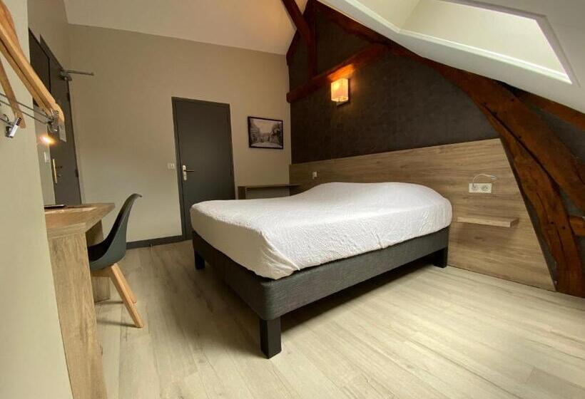 Номер Стандарт, Logis   Hôtel Saint Nicolas