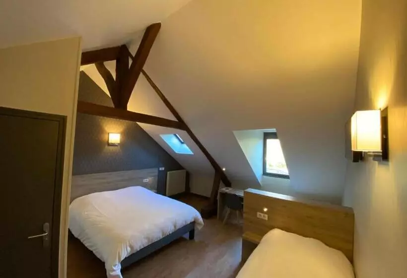 Standard Quadruple Room, Logis   Hôtel Saint Nicolas