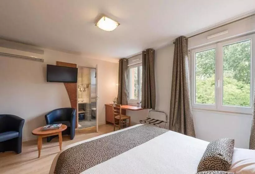 スタンダードルーム, Logis Hotels   Au Poisson D Argent   Hôtel 3 étoiles Et Restaurant