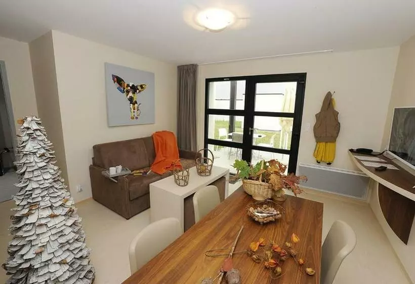 ２ベッドルームハウス, Logis Auberge De La Foret
