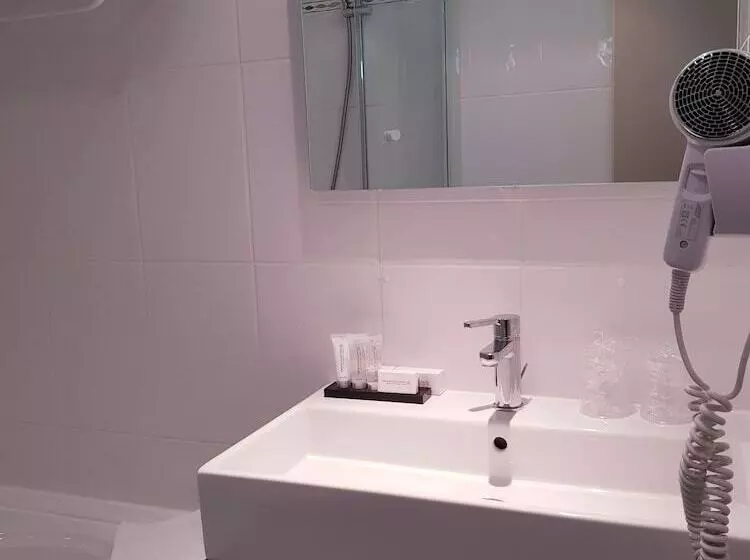 スタンダードシングルルーム, Logis Hôtel Les Tuileries