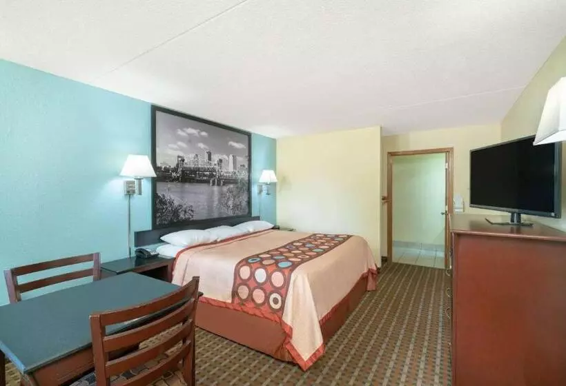 身障者適用キングサイズベッドルーム, Super 8 By Wyndham North Little Rock/mccain