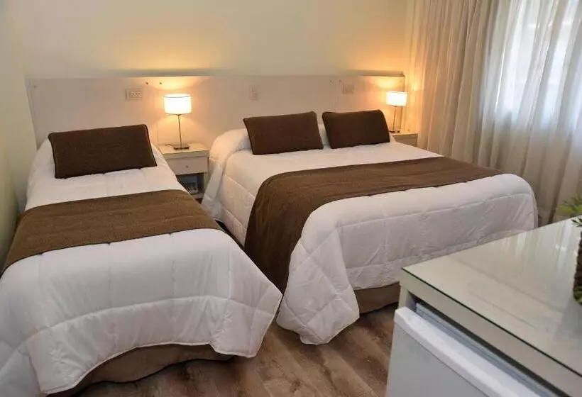 اتاق استاندارد سه نفره, Gran Hotel Skorpios