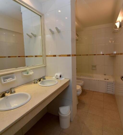 舒适套房, Gran Hotel Skorpios