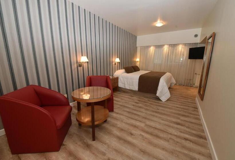 舒适套房, Gran Hotel Skorpios