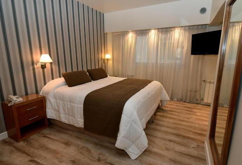 舒适套房, Gran Hotel Skorpios