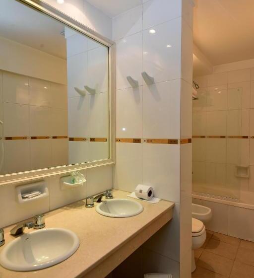 סוויטת קומפורט, Gran Hotel Skorpios