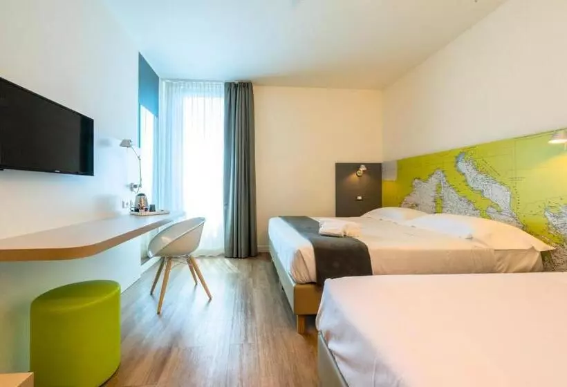 Standard Kolmen Hengen Huone, Airport Hotel Bergamo