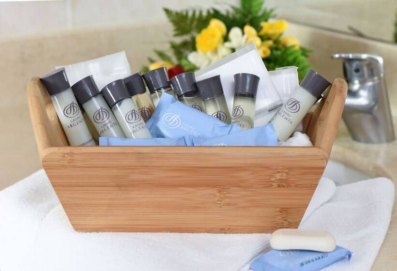 اتاق استاندارد سه نفره, Argenta Tower Hotel & Suites