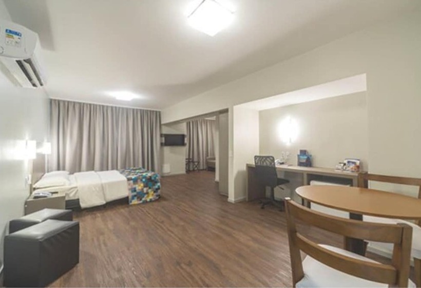 חדר קלאסי, Castelmar