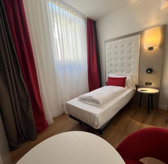 غرفة قياسية فردية, Centrale