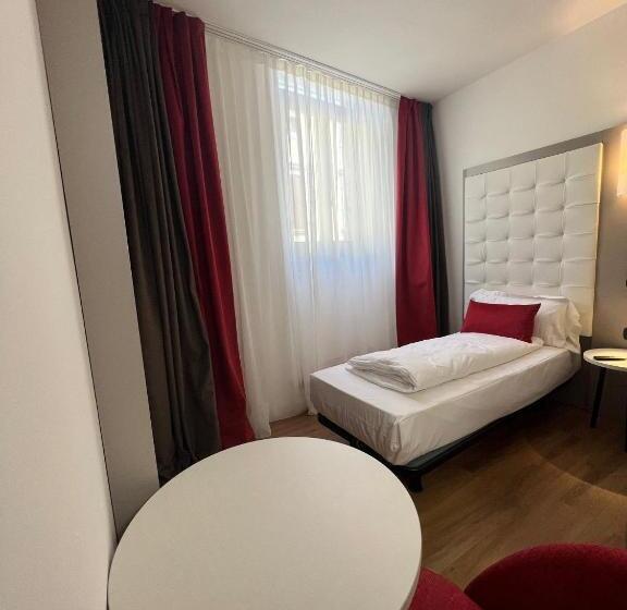 غرفة قياسية فردية, Centrale