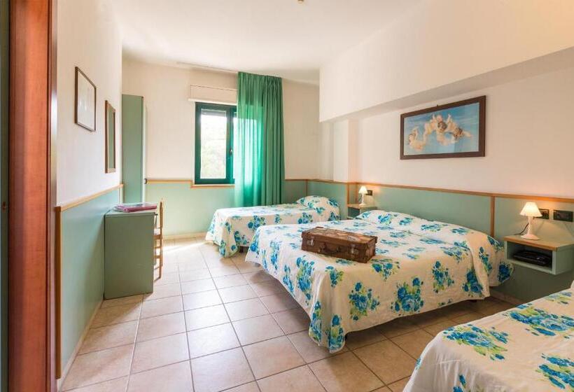 Четырехместный Номер Стандарт, Franco Antonelli