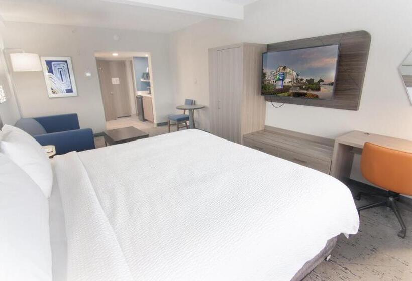 스위트 킹사이즈 침대, Holiday Inn Express And Suites Fort Lauderdale Airport West, An Ihg