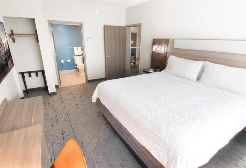 جناح, Holiday Inn Express And Suites Fort Lauderdale Airport West, An Ihg