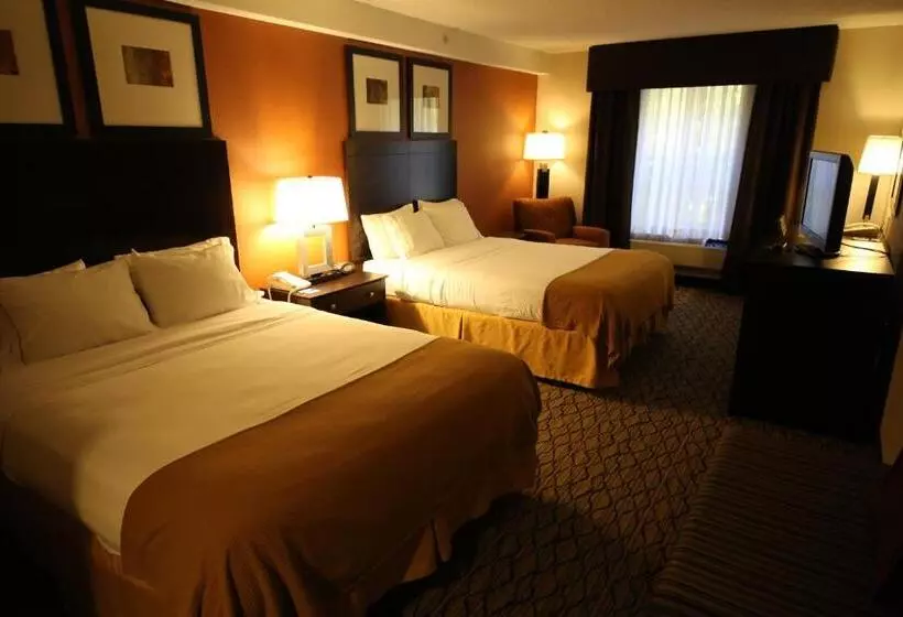 Sviitti, Holiday Inn Express Hotel & Suites Danbury   I 84 By Ihg
