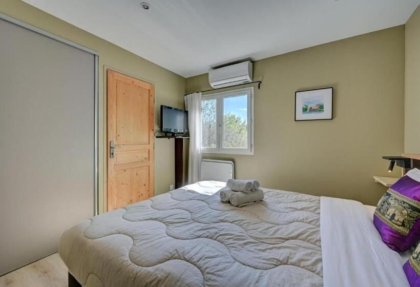 Номер Стандарт, Hostellerie Le Paradou