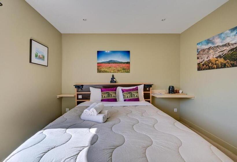 Номер Стандарт, Hostellerie Le Paradou