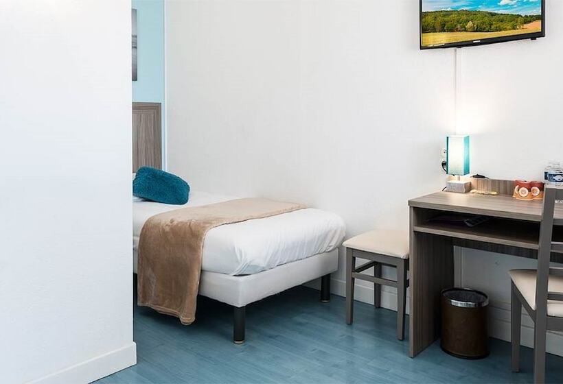 חדר סטנדרט לשלושה, Hôtel Restaurant L Evidence