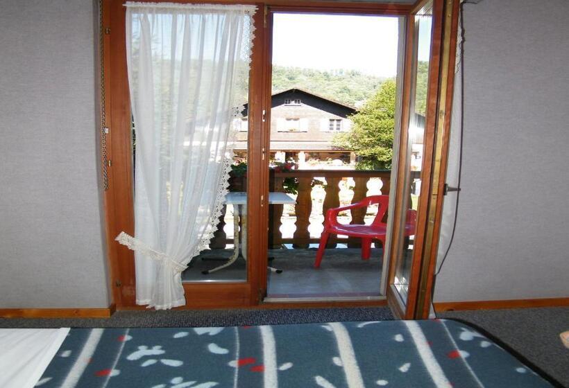 Номер Стандарт, Le Chalet   Hotel Restaurant