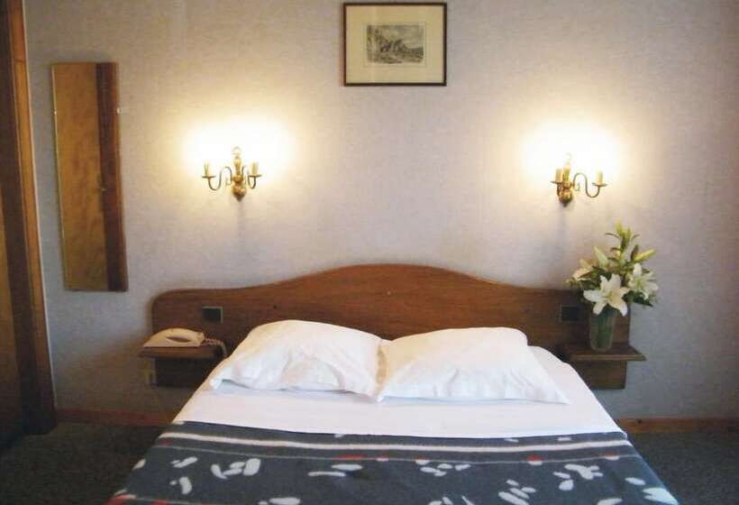 Номер Стандарт, Le Chalet   Hotel Restaurant